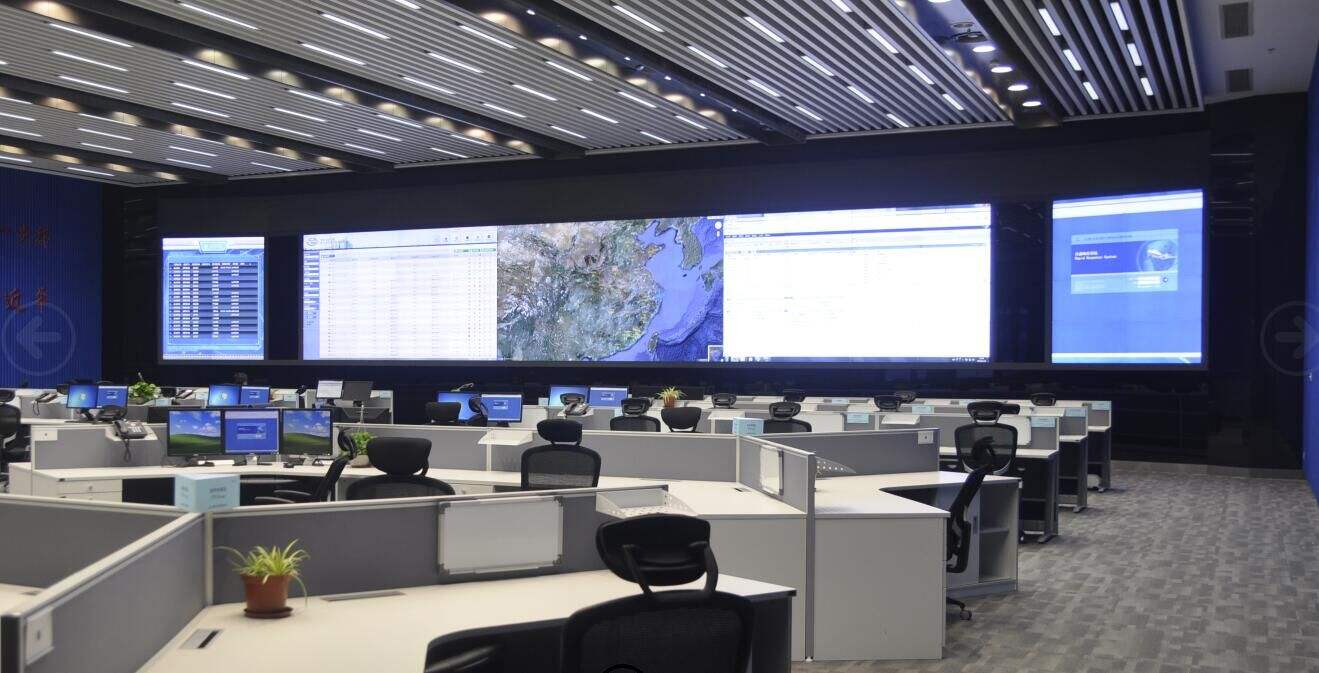 三星3.5mm超窄边55寸液晶拼接屏