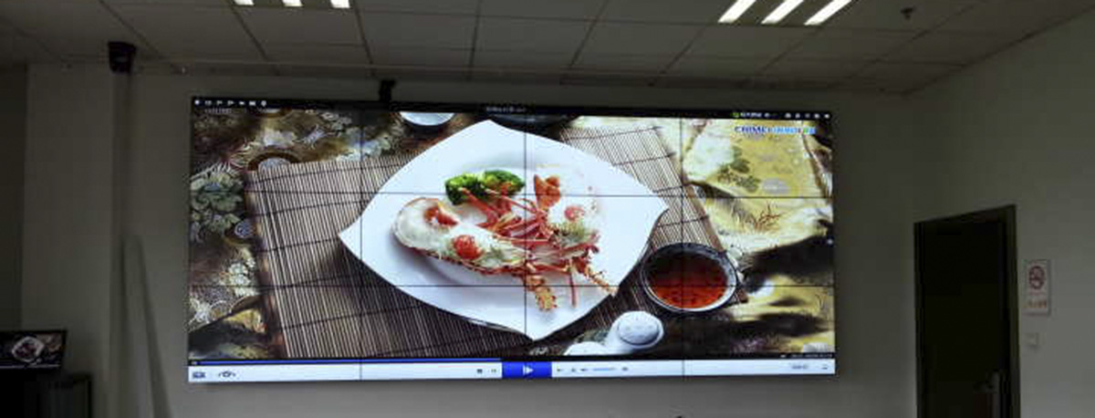 上海公司采用宇硕55寸液晶拼接屏